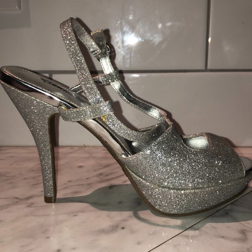 Fioni- Sparkly Silver Heels